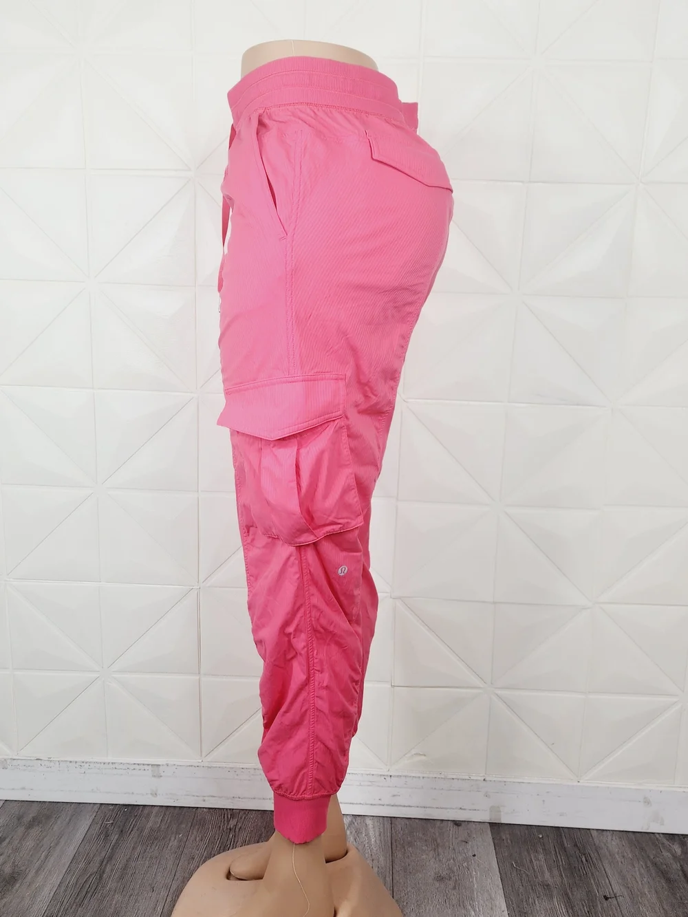 lululemon athletica Hot Pink Cargo Joggers - Picture 2 of 6